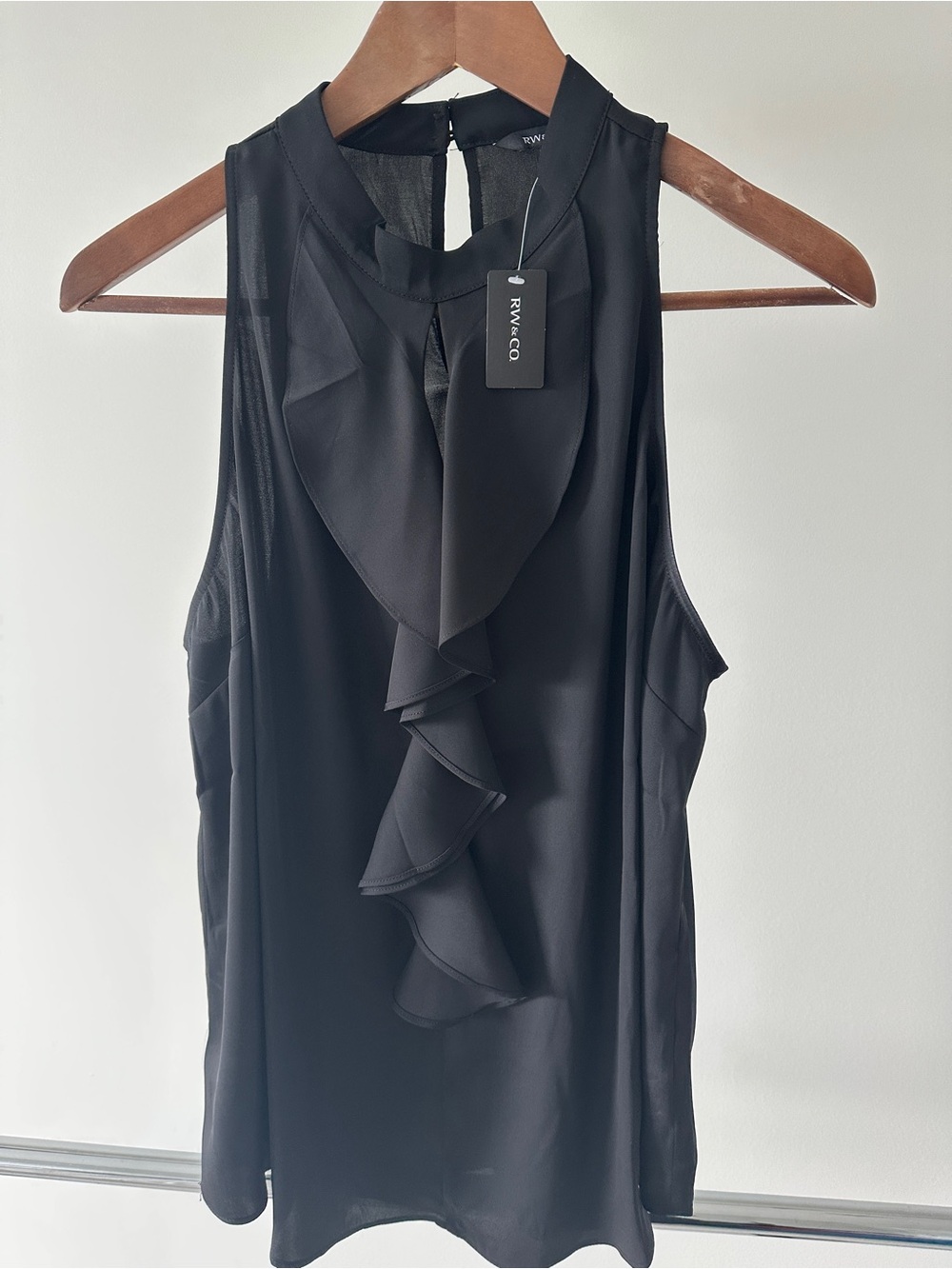 RW&CO. Black Ruffle-Front Sleeveless Camisole